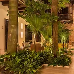 Capellan De Getsemani