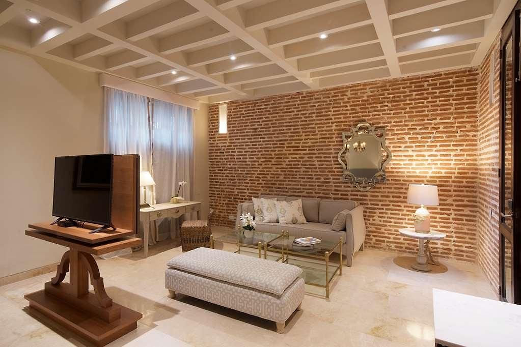 Capellan De Getsemani Hotel *