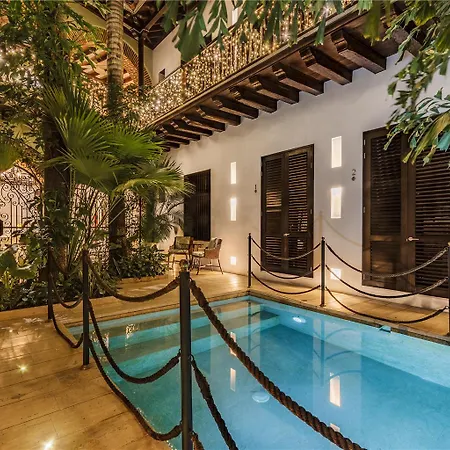 Hotel Capellan De Getsemani *