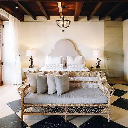 Hotel Capellan De Getsemani *