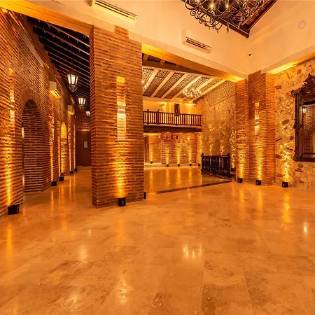 Hotel Capellan De Getsemani *