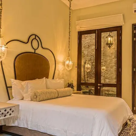 Capellan De Getsemani Hotel *
