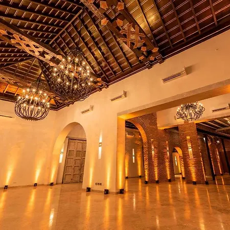 Hotel Capellan De Getsemani *