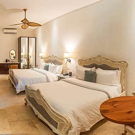 Capellan De Getsemani Hotel *