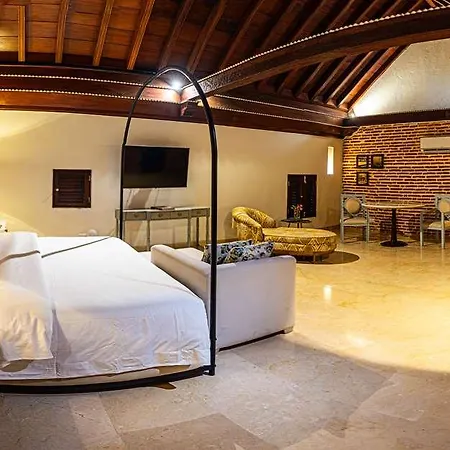 Hotel Capellan De Getsemani *